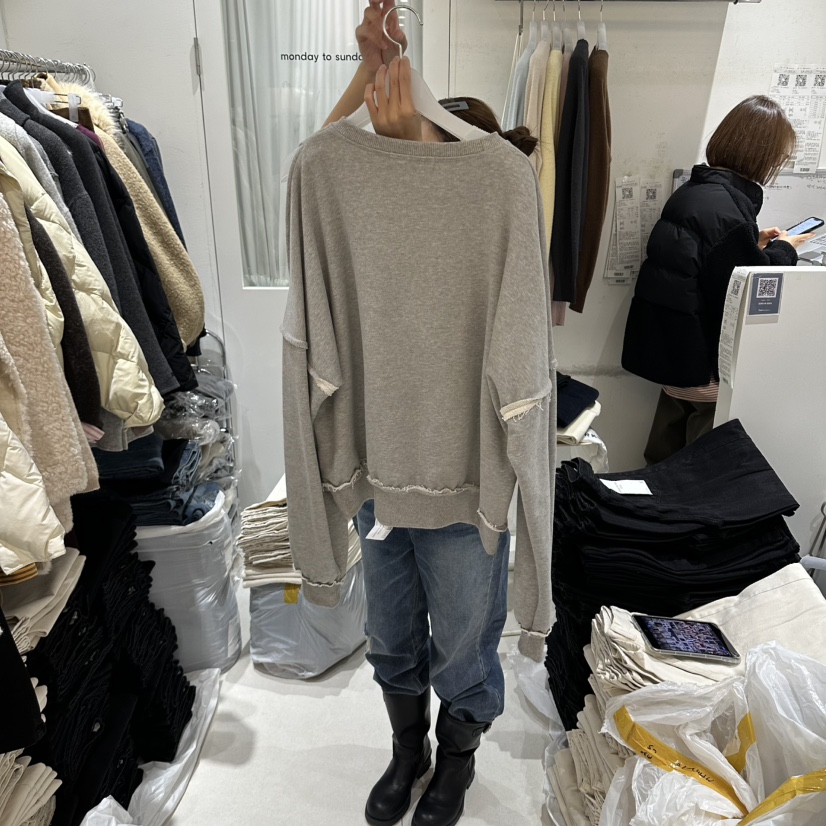 MONDAY TO SUNDAY東大門實拍26秋冬毛邊圓領衛衣落肩圓領開衩MONDAY TO SUNDAY衛衣