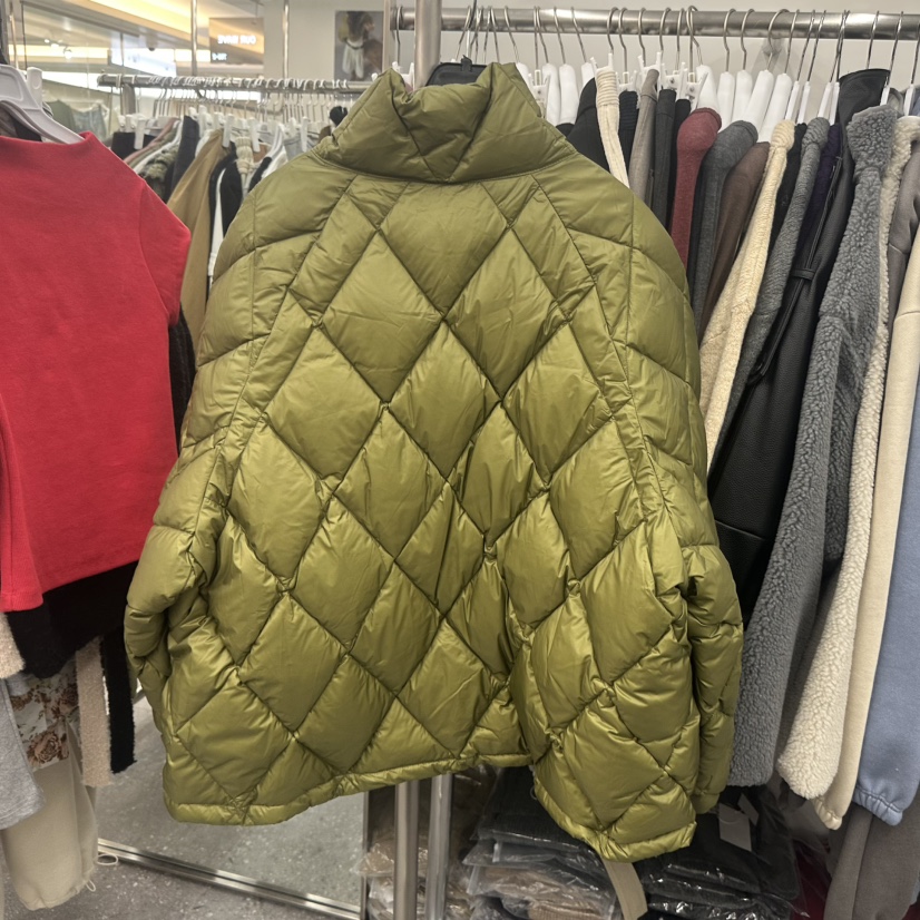 OURWAVE/OUR ROOM東大門實拍26秋季立領絎縫羽絨服短款羽絨服OURWAVE/OUR ROOM短款羽絨服