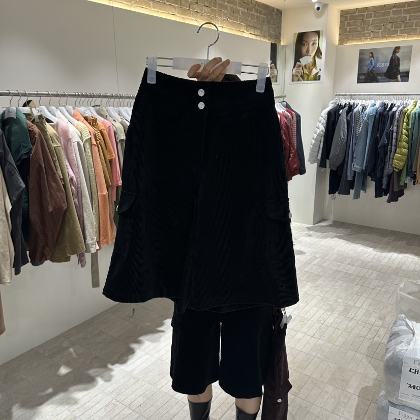 Fleek韓國直郵26秋季燈芯絨工裝中褲 休閑風短褲口袋工裝高腰Fleek短褲圖色2黑色