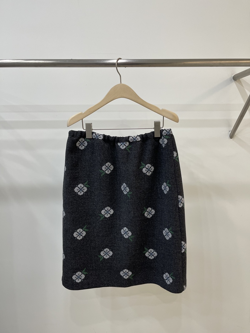 FIFTY東大門直郵26秋季刺繡直筒中長半裙半身裙中短裙刺繡直筒FIFTY半身裙/中短裙圖色1