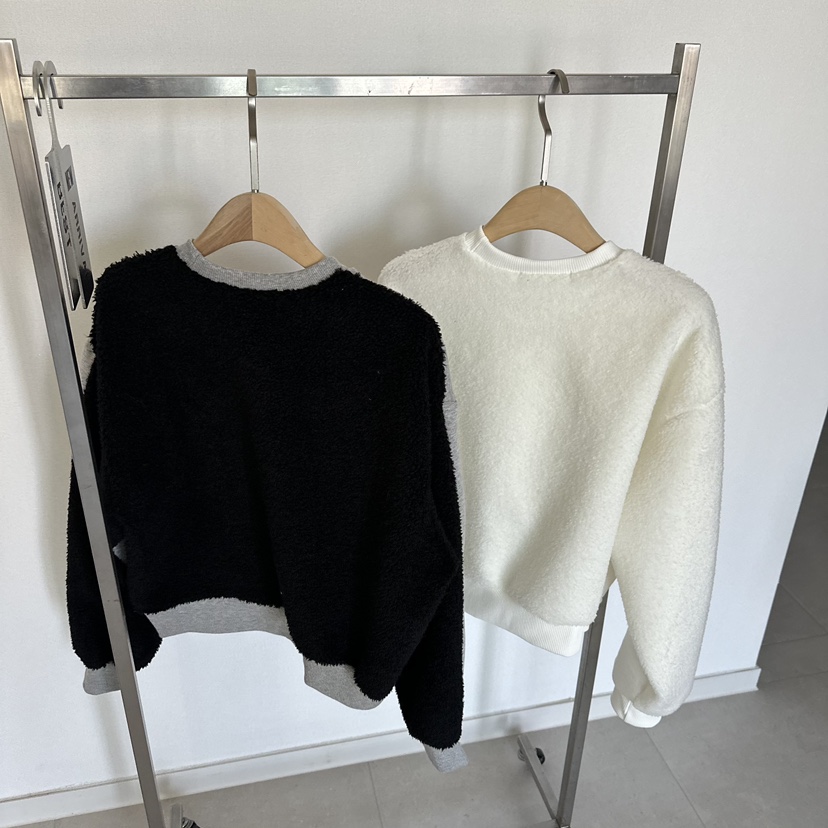 SOUIT by mabel韓國代購26秋冬拼接袖圓領字母衛衣字母刺繡圓SOUIT by mabel衛衣