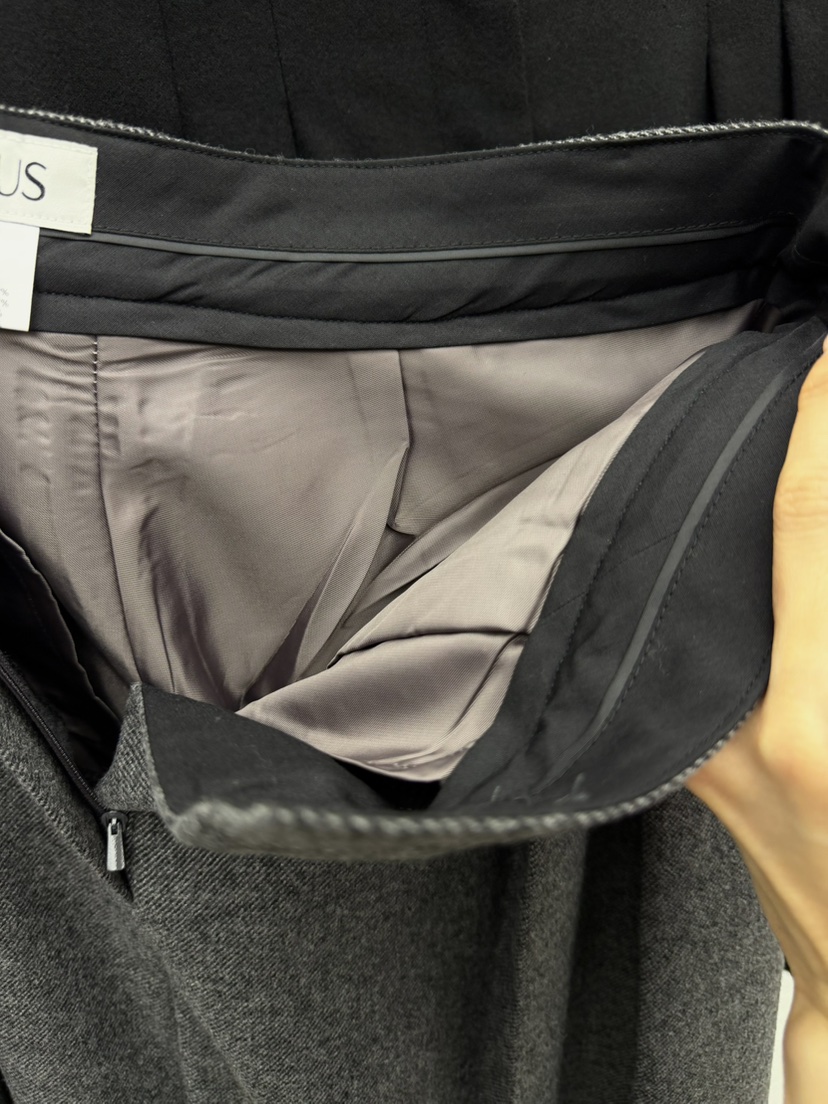 NOVUS東大門直郵26秋季高腰褶裥毛呢闊腿短褲高腰褶裥NOVUS短褲