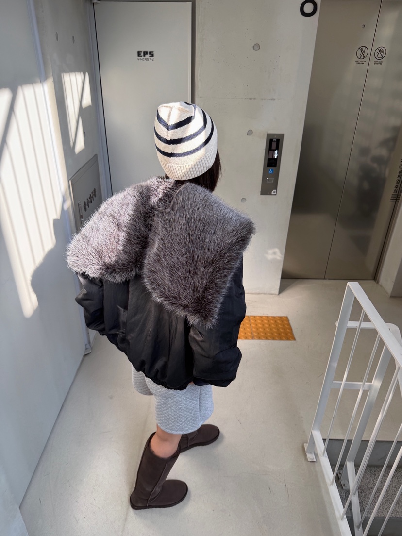 OLI EDIT東大門代購26秋冬毛領短款棉服落肩寬松絎縫OLI EDIT短款棉服