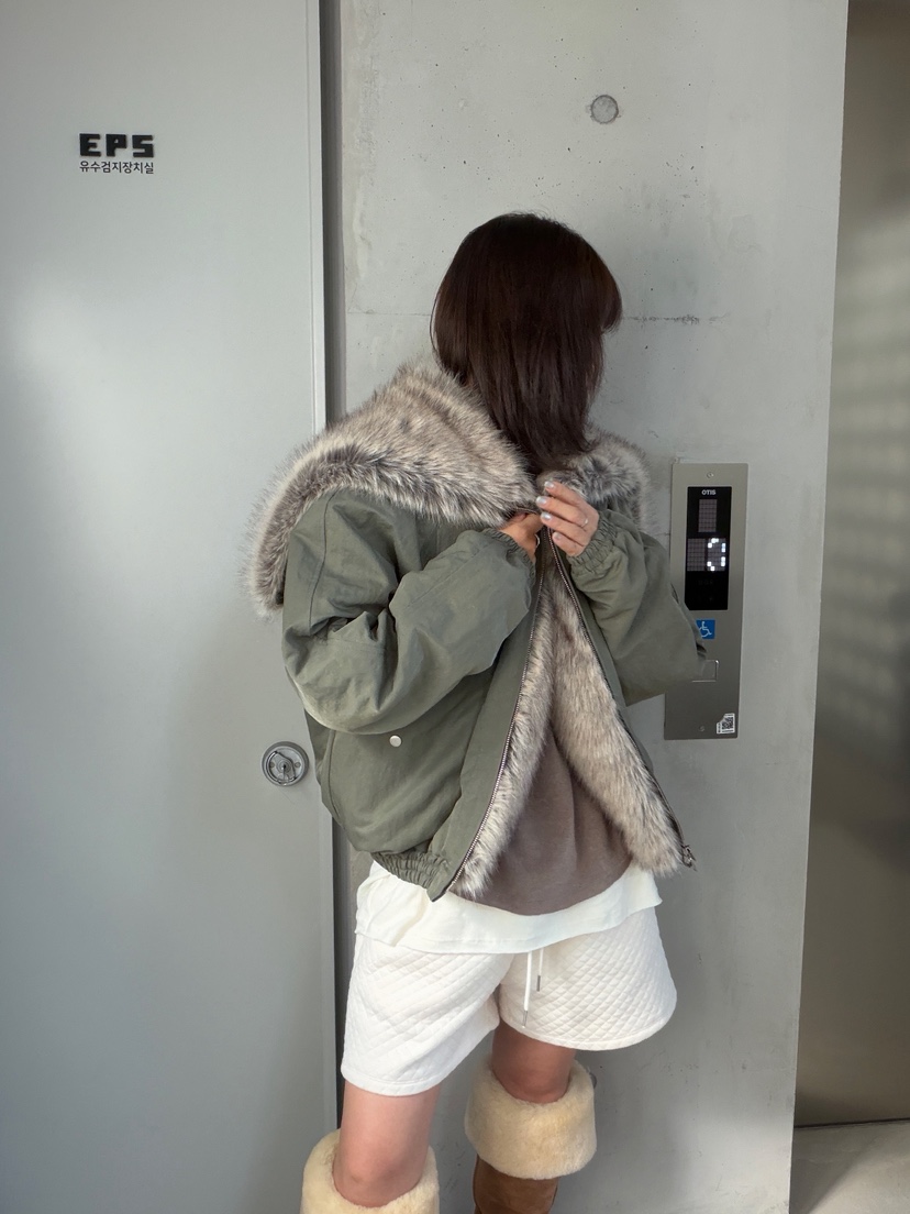 OLI EDIT東大門代購26秋冬毛領短款棉服落肩寬松絎縫OLI EDIT短款棉服