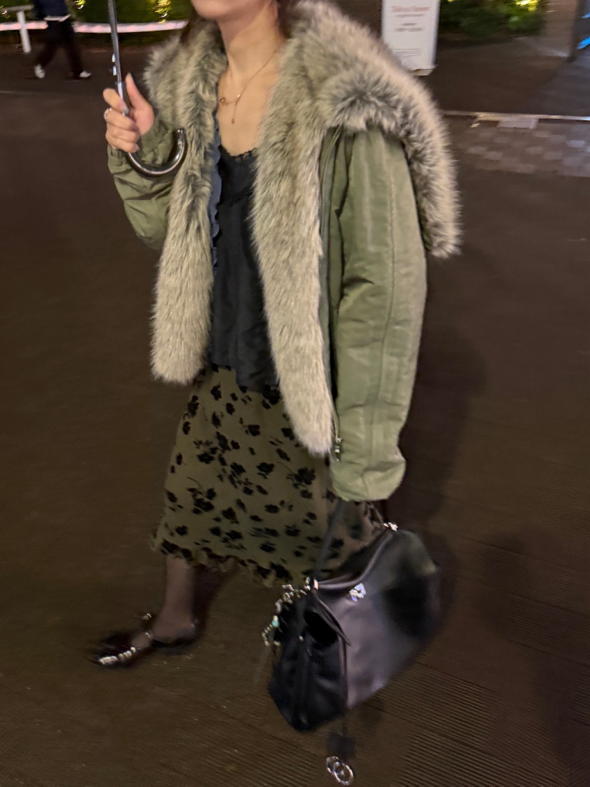 OLI EDIT東大門代購26秋冬毛領短款棉服落肩寬松絎縫OLI EDIT短款棉服
