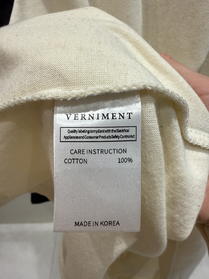 VERNIMENT東大門實拍26秋冬插肩袖貓咪印花長袖T恤插肩袖圓領VERNIMENT長袖T恤