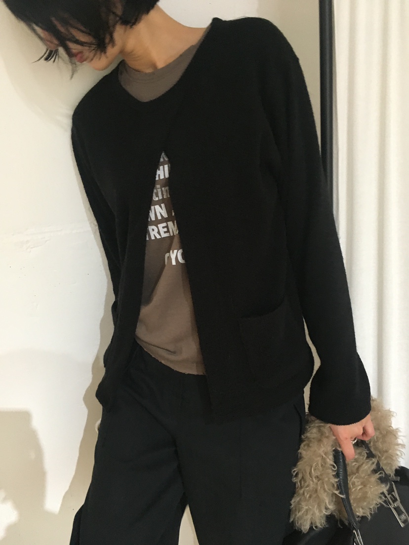 TREMA韓國代購26秋季不對稱貼袋針織開衫針織衫不對稱圓領TREMA針織衫
