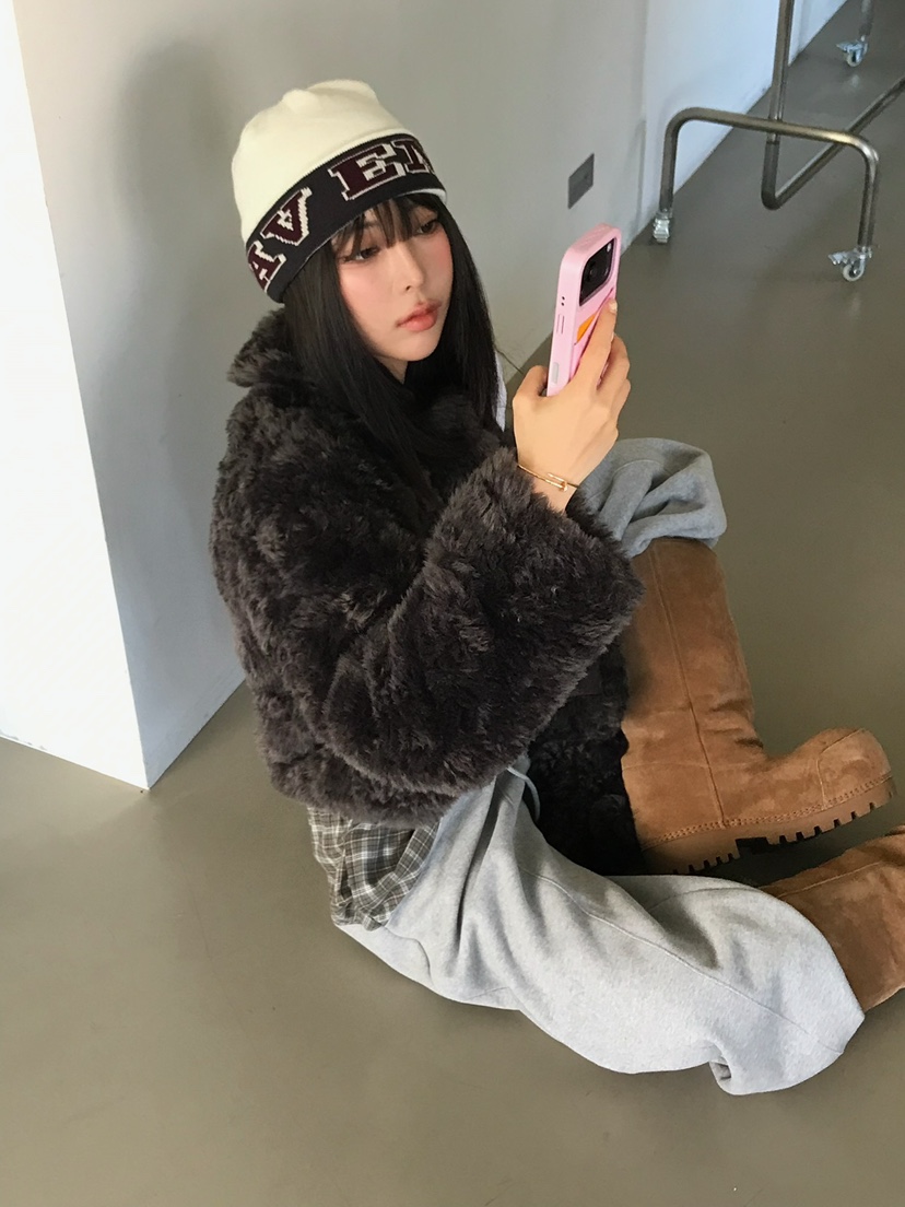 LOVE PULL東大門實拍26秋冬短款立領毛絨雙排扣夾克雙排扣立領LOVE PULL夾克