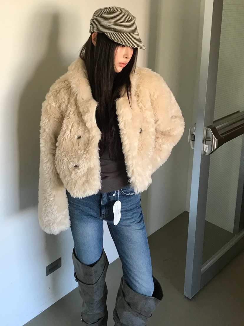 LOVE PULL東大門實拍26秋冬短款立領毛絨雙排扣夾克雙排扣立領LOVE PULL夾克