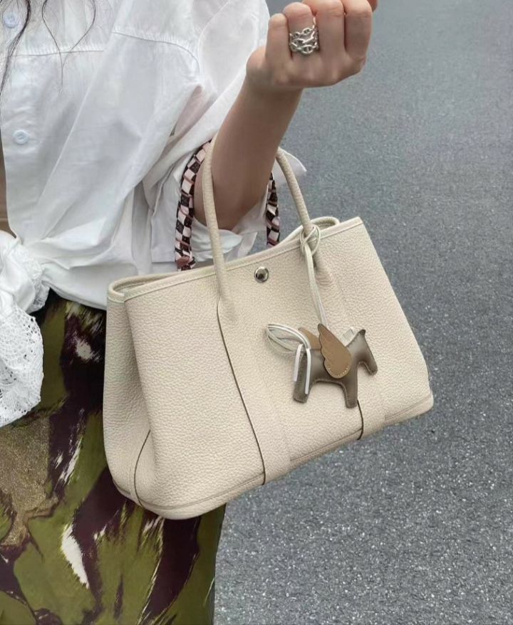 TROUVAILLE東大門直郵26秋冬花園手提包手拿包腋下包不含飾品TROUVAILLE手拿包/腋下包