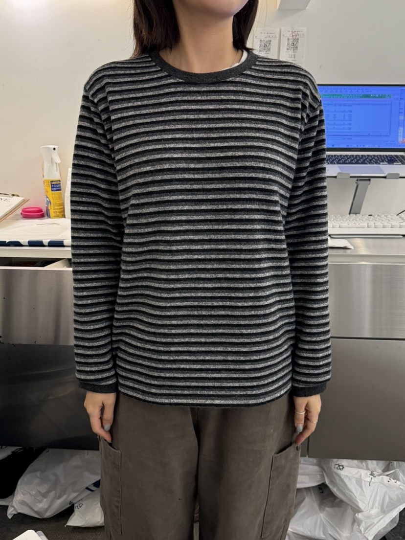 MONE-A東大門實拍26秋季寬松條紋長袖T恤落肩圓領寬松MONE-A長袖T恤圖色3