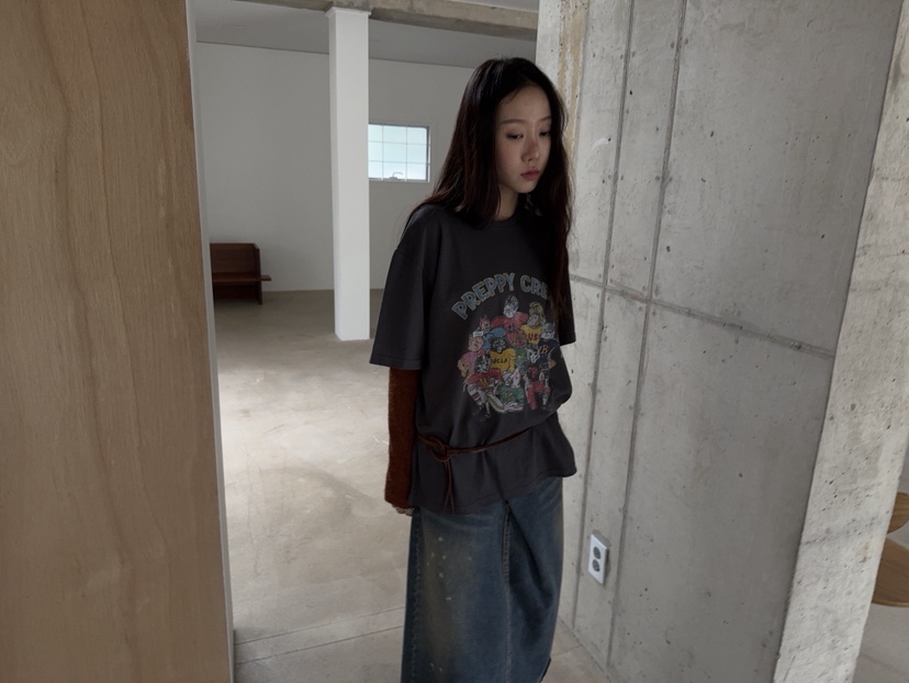 SUNDER MARKET東大門實拍26秋冬露肩印花休閑T恤落肩露肩僅恤SUNDER MARKETT恤