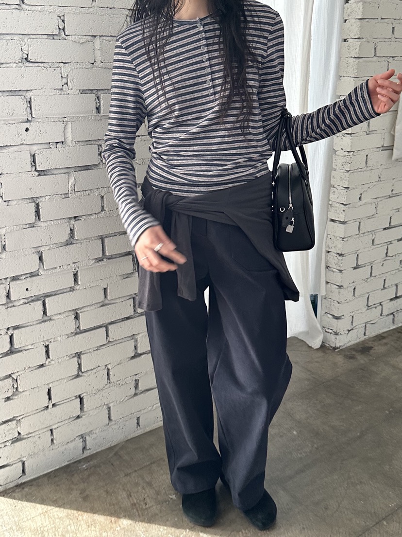 LE VASE東大門實拍26秋季修身條紋亨利領長袖T恤修身LE VASE長袖T恤