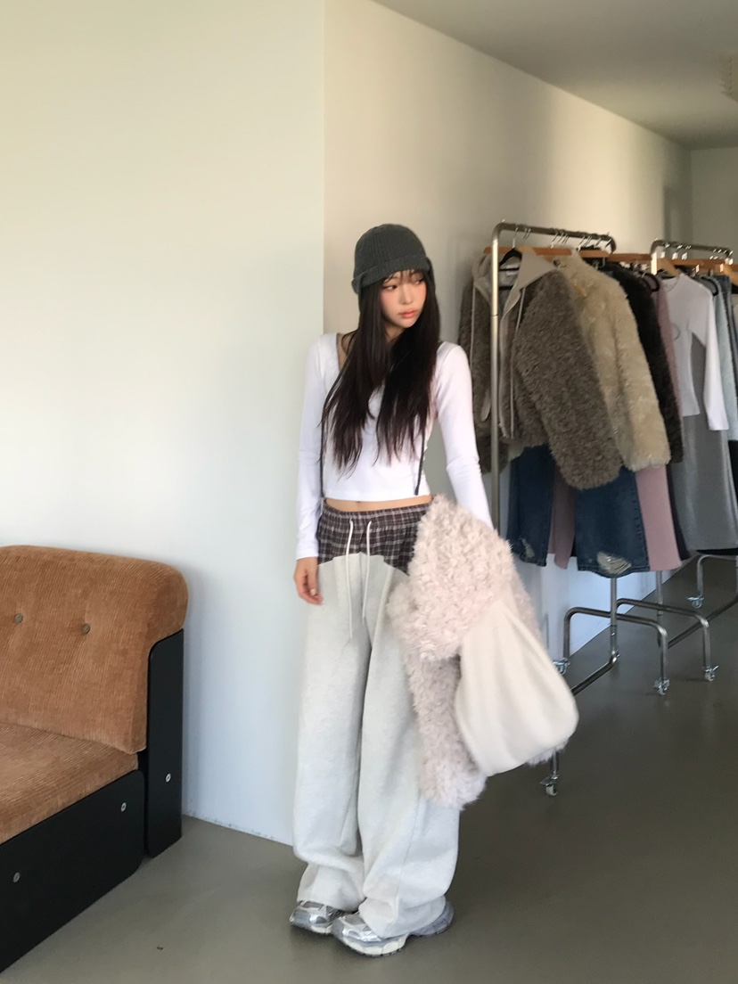 LOVE PULL韓國直郵26秋冬短款U領長袖T恤短款露臍LOVE PULL長袖T恤