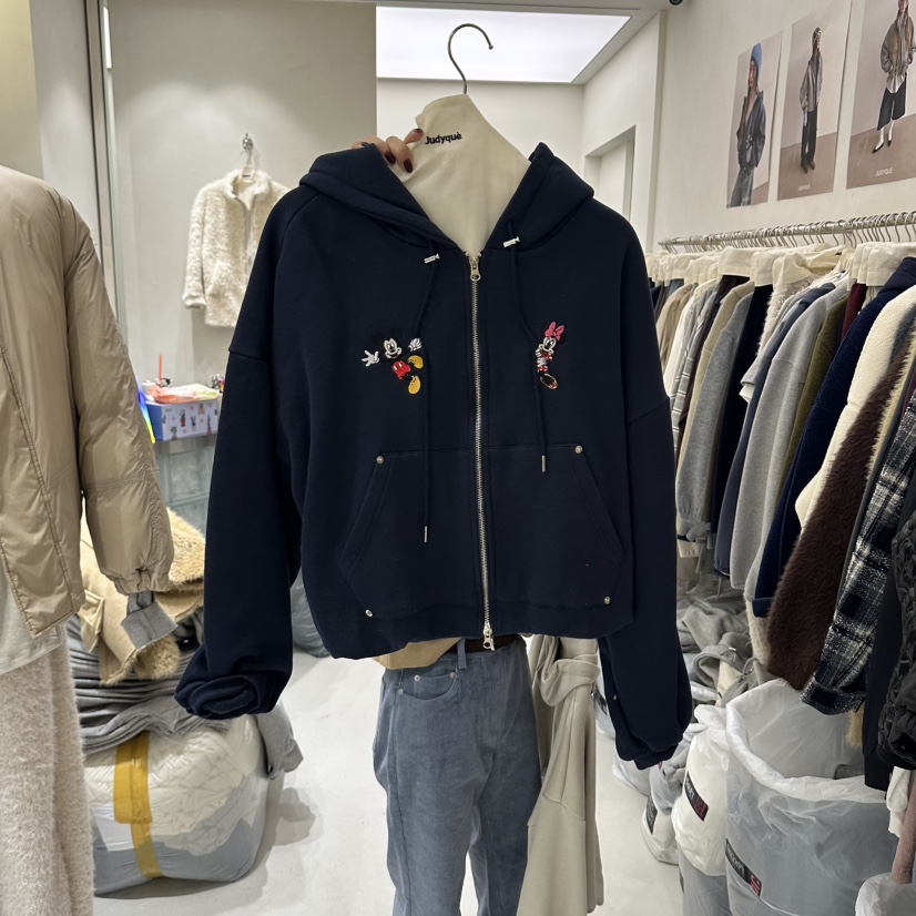 JUDYQUE韓國直郵26秋冬米奇刺繡短款連帽衛衣拉鏈開合米奇刺繡JUDYQUE衛衣圖色3