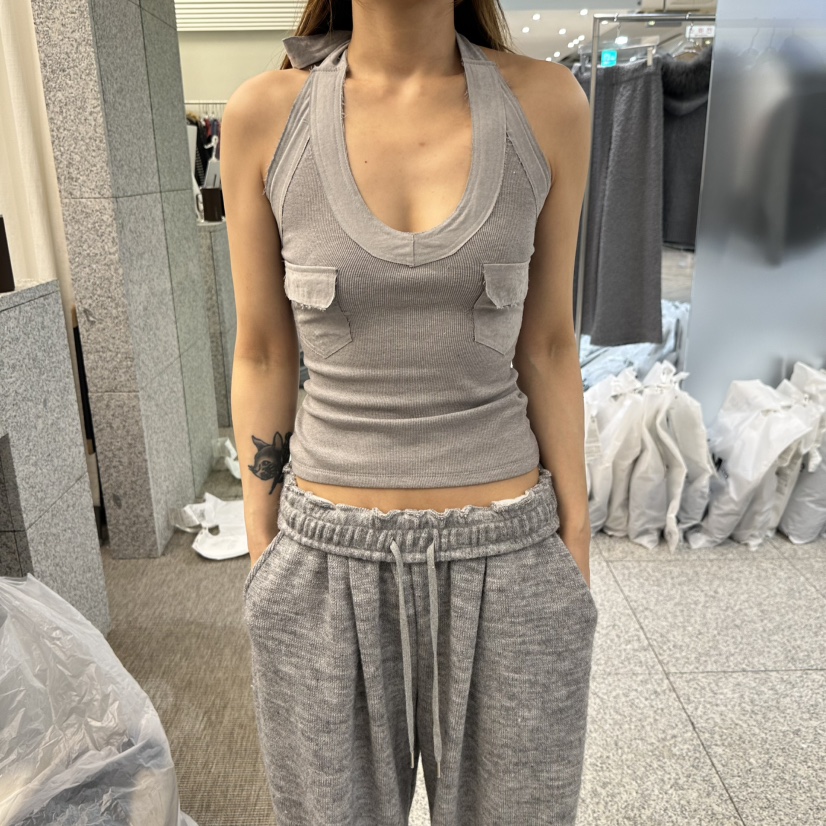 VIRKIN韓國代購26秋冬掛脖系帶裝飾口袋背心吊帶口袋系帶VIRKIN吊帶/背心圖色4