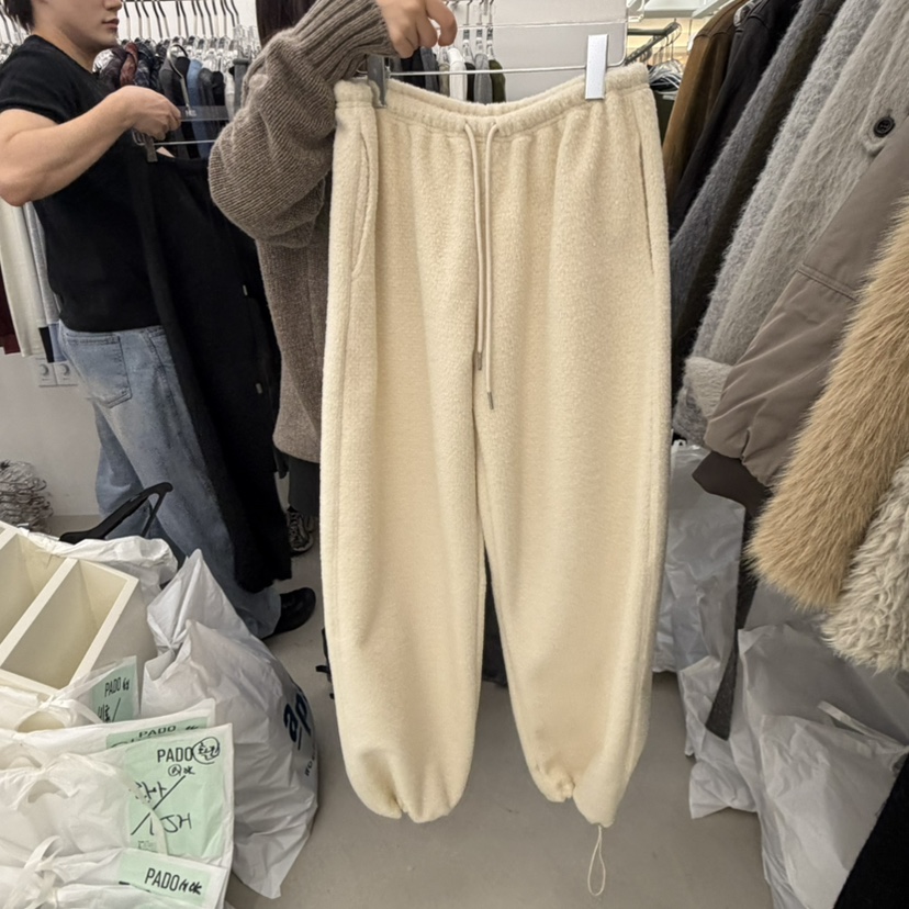 PADO東大門直郵26秋冬毛絨質感直筒休閑褲直筒褲口袋抽繩PADO休閑褲圖色3