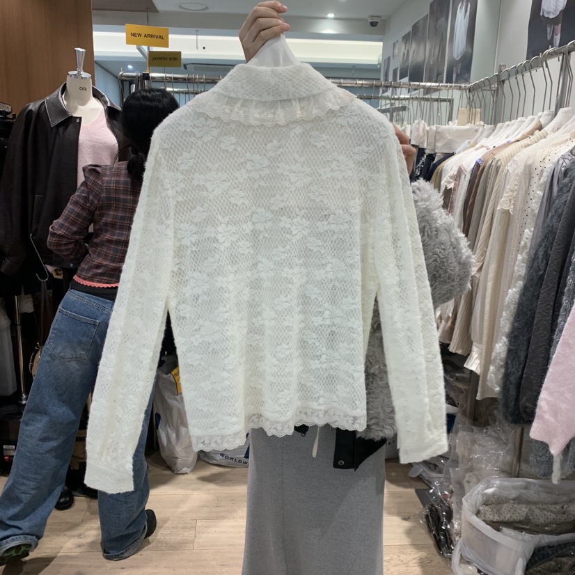 FLat OGI韓國代購26秋冬蕾絲翻領長袖襯衫蕾絲衫娃娃領蕾絲褶FLat OGI襯衫/蕾絲衫