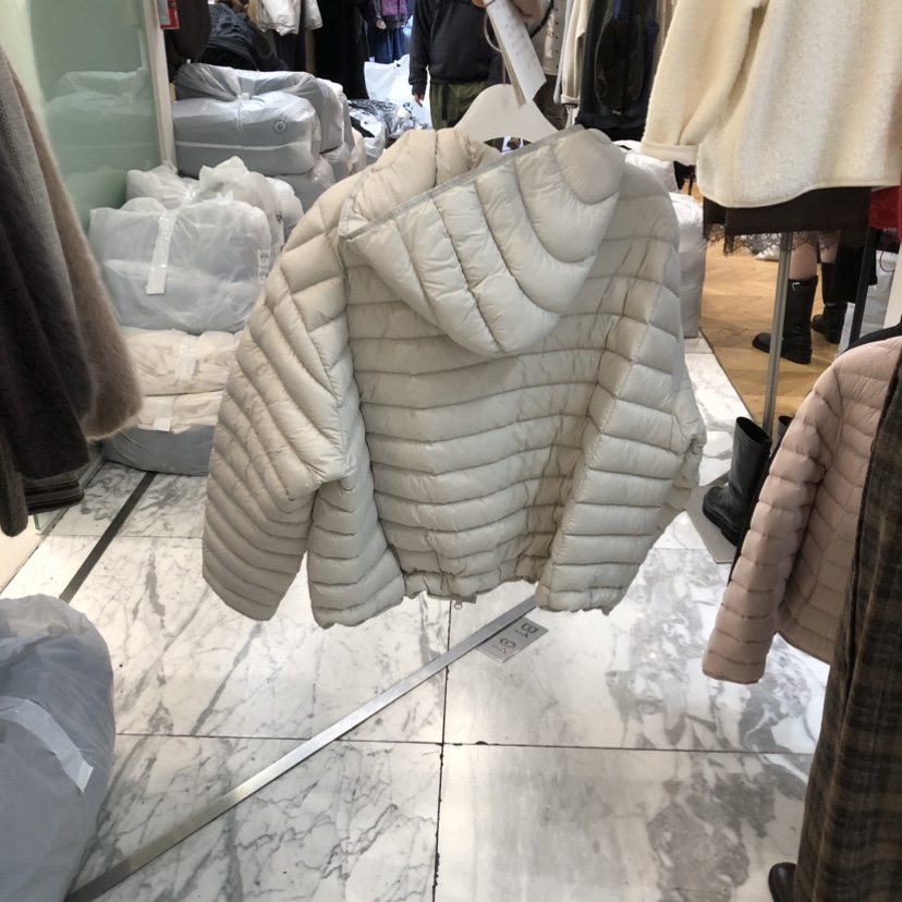 ALMOND東大門實拍26秋冬短款連帽輕薄羽絨服短款羽絨服羽絨服ALMOND短款羽絨服