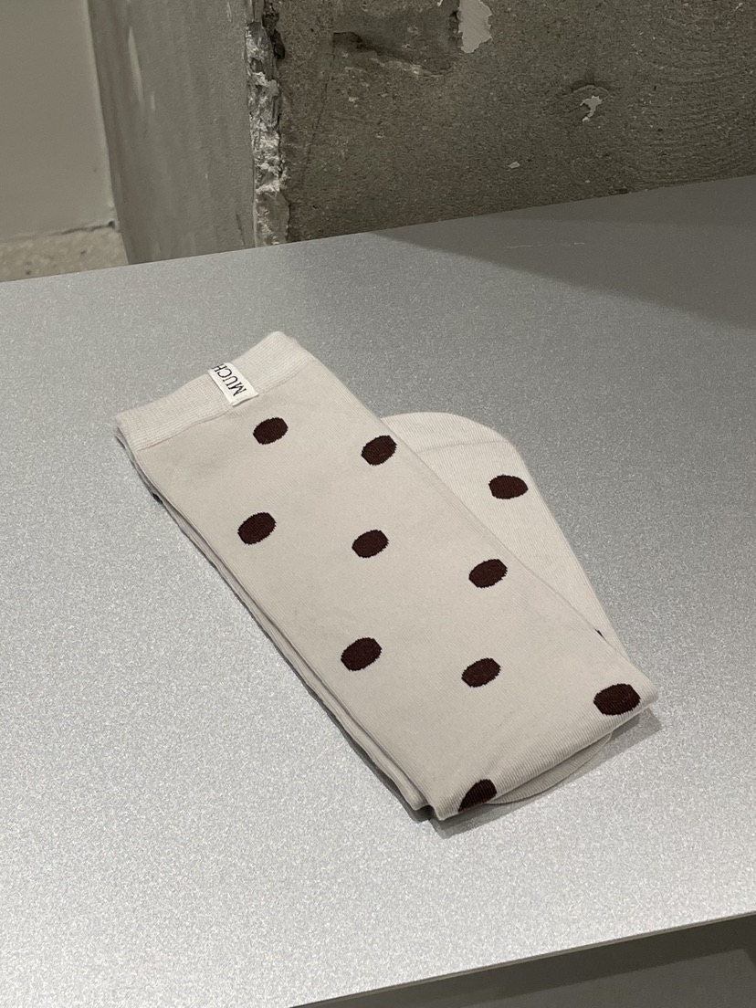 MUCH MORE/JACKPOT東大門代購26秋冬波點中筒襪襪子中筒提花圓MUCH MORE/JACKPOT襪子圖色1