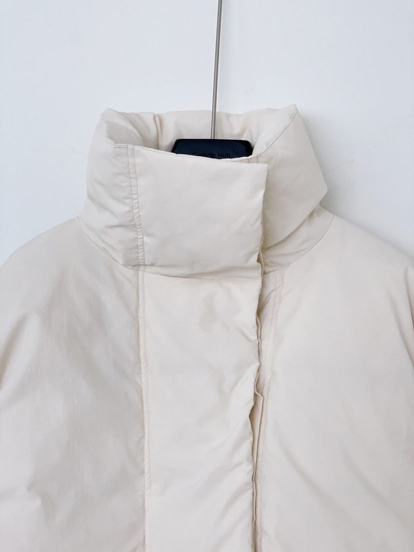 GALERIE NUIT東大門實拍26秋冬短款鵝絨羽絨服短款羽絨服大翻GALERIE NUIT短款羽絨服
