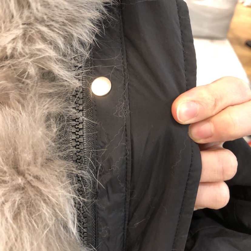 ALMOND東大門直郵26秋季大毛領短款羽絨服按扣填充落肩寬松ALMOND短款羽絨服