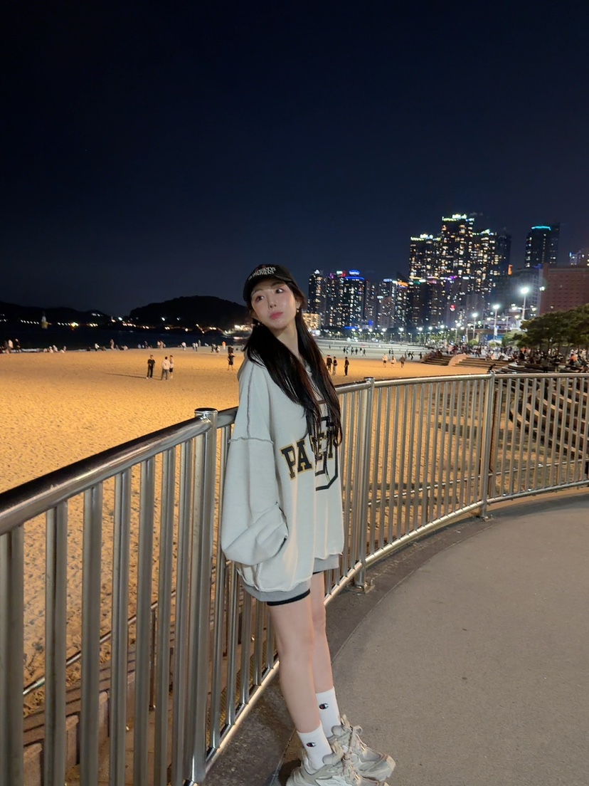 SEOUL PALETTE-Q東大門實拍26秋季oversize毛邊連帽衛衣字母撞SEOUL PALETTE-Q衛衣