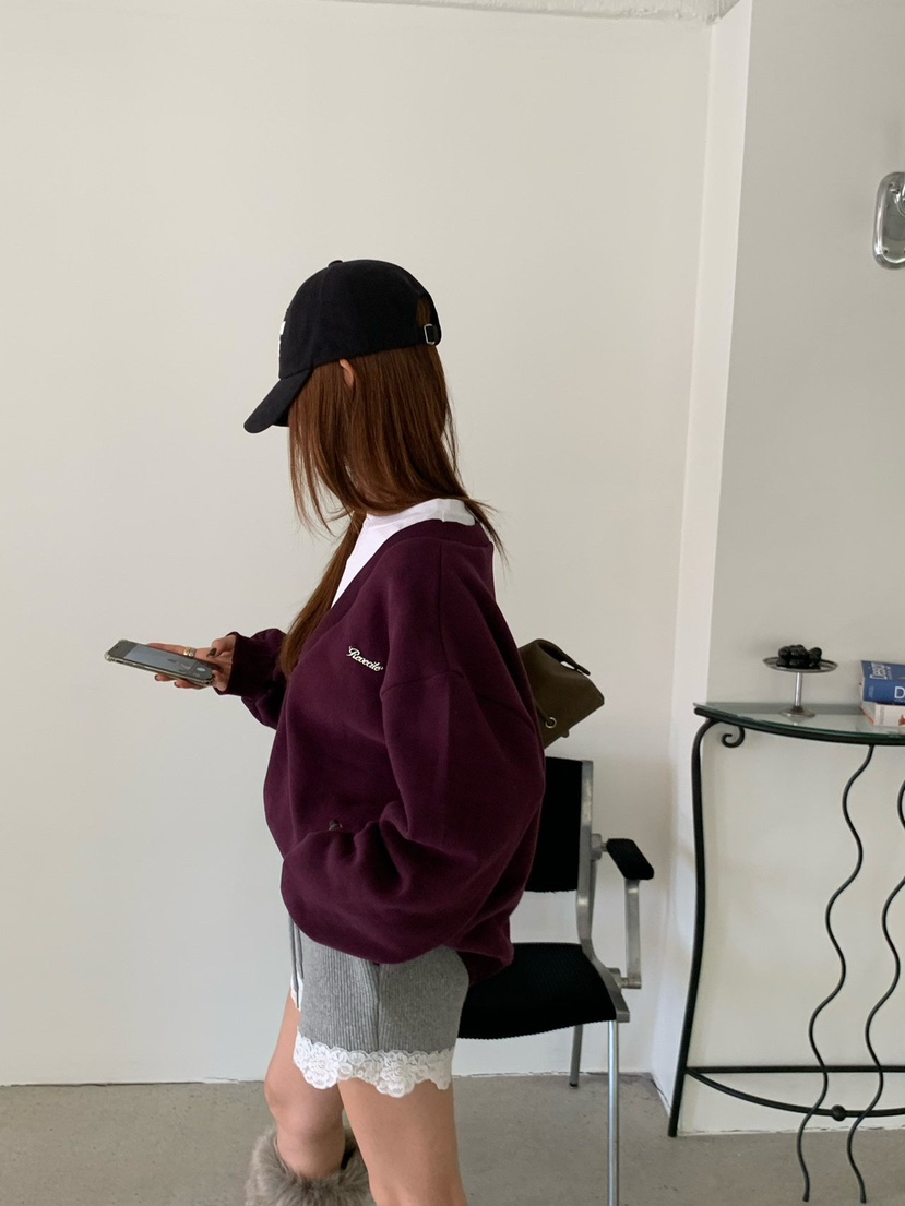 REVE CITE-L東大門直郵26秋季深V寬松抓絨衛衣深V領字母落肩寬REVE CITE-L衛衣