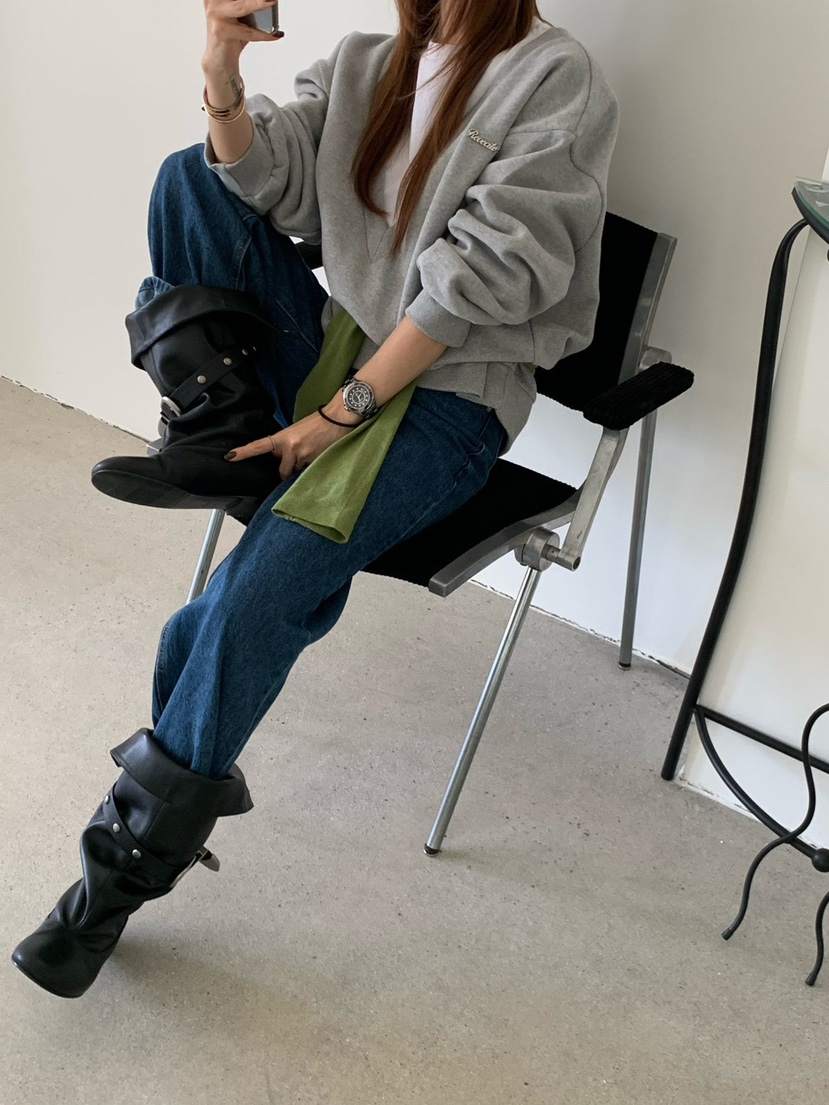 REVE CITE-L東大門直郵26秋季深V寬松抓絨衛衣深V領字母落肩寬REVE CITE-L衛衣