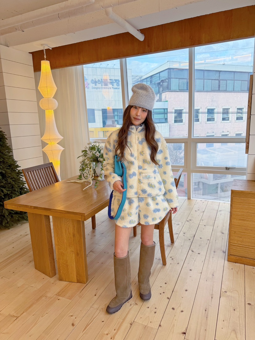 BOUTIQUE-L東大門實拍26秋季羊羔毛花卉立領拉鏈套裝夾克拉鏈BOUTIQUE-L夾克