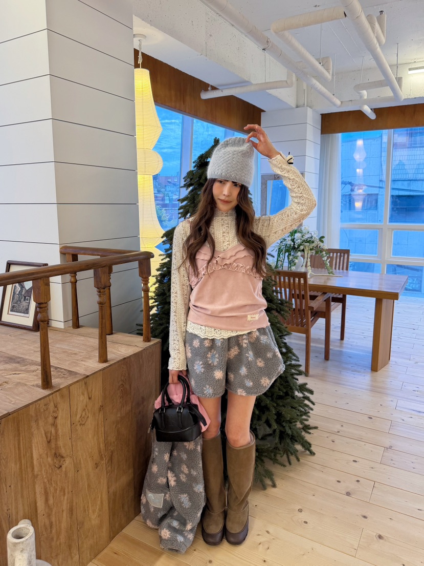 BOUTIQUE-L東大門實拍26秋冬荷葉邊吊帶背心不含內搭木耳邊荷BOUTIQUE-L吊帶/背心