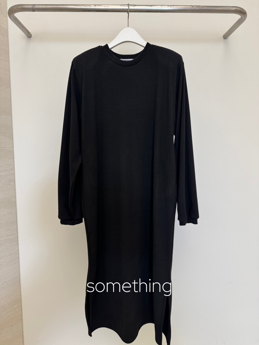 SOMETHING-L/FANCY韓國代購26秋冬簡約針織及踝連衣裙側邊開叉SOMETHING-L/FANCY連衣裙圖色4黑色