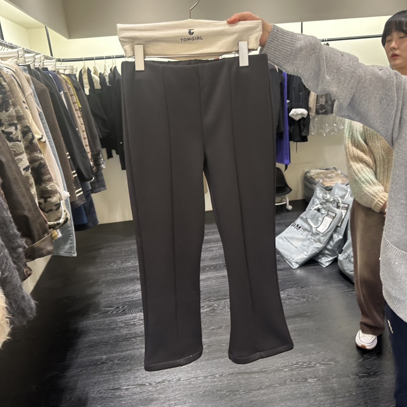 TOMGIRL韓國代購26秋冬高腰微喇加絨休閑褲加絨高腰TOMGIRL休閑褲圖色1