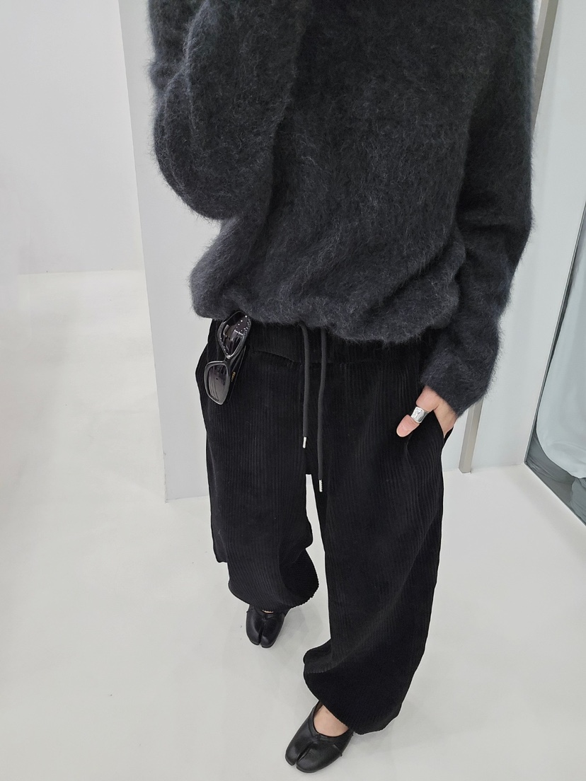 J_SHOP韓國代購26秋冬寬松落肩圓領長毛針織毛衣落肩圓領寬松J_SHOP毛衣