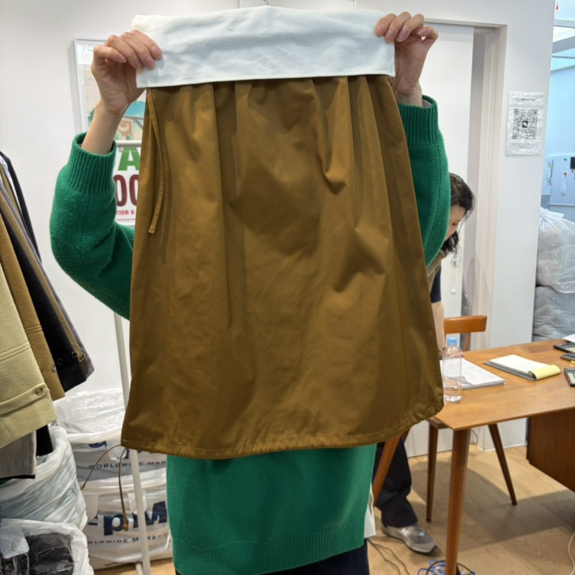 OUVE東大門代購26秋冬抽繩中長半身裙中短裙側邊開叉吊帶裙抽OUVE半身裙/中短裙