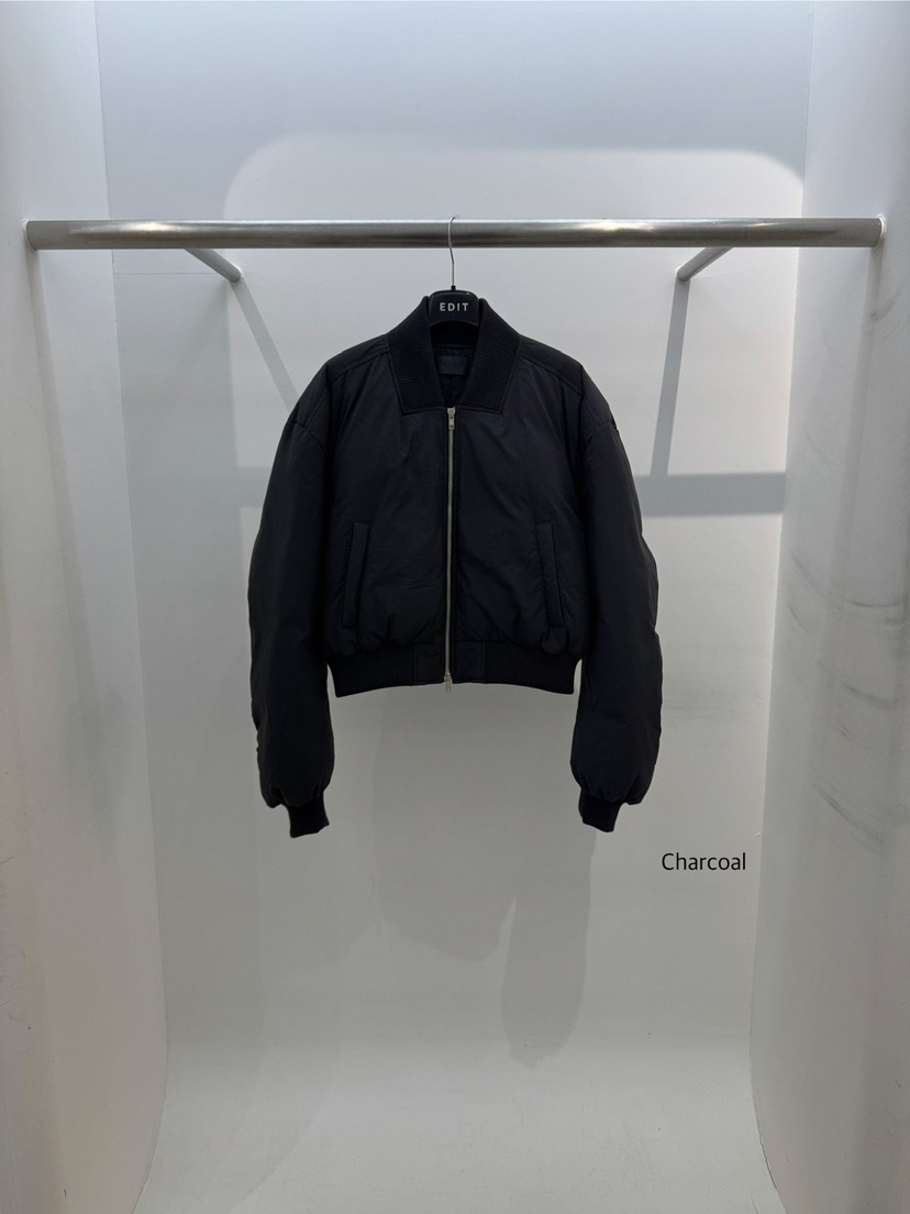 EDIT韓國代購26秋季棒球領短款鵝絨羽絨服短款羽絨服短款落肩EDIT短款羽絨服圖色2墨色