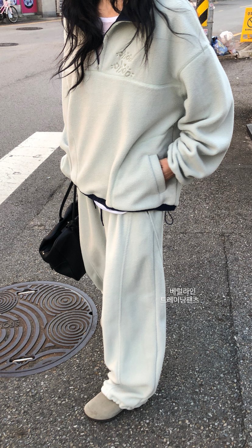 OVER RICH東大門代購女裝新款真品推薦時尚熱賣人氣衛衣OVER RICH衛衣