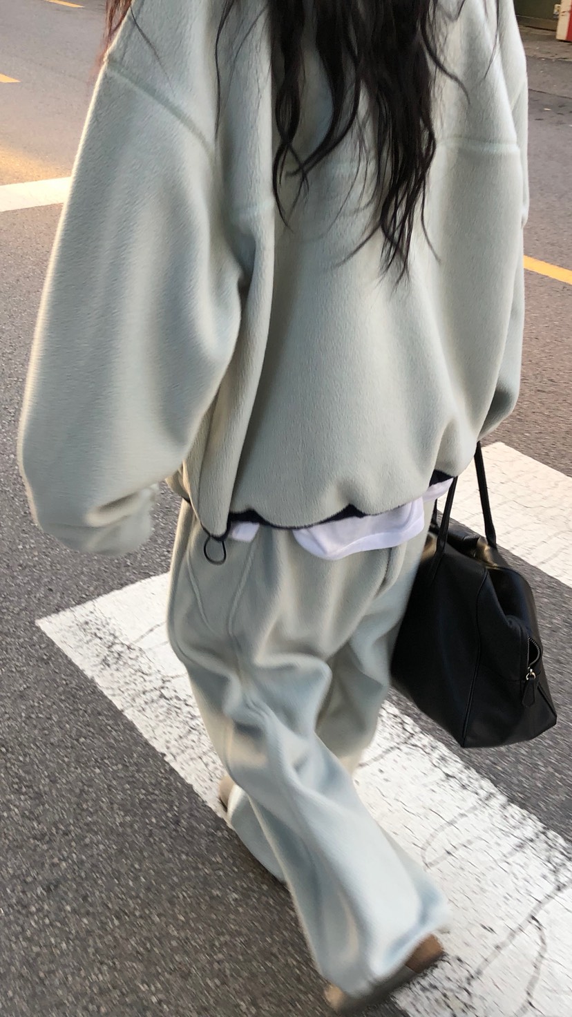 OVER RICH東大門代購女裝新款真品推薦時尚熱賣人氣衛衣OVER RICH衛衣