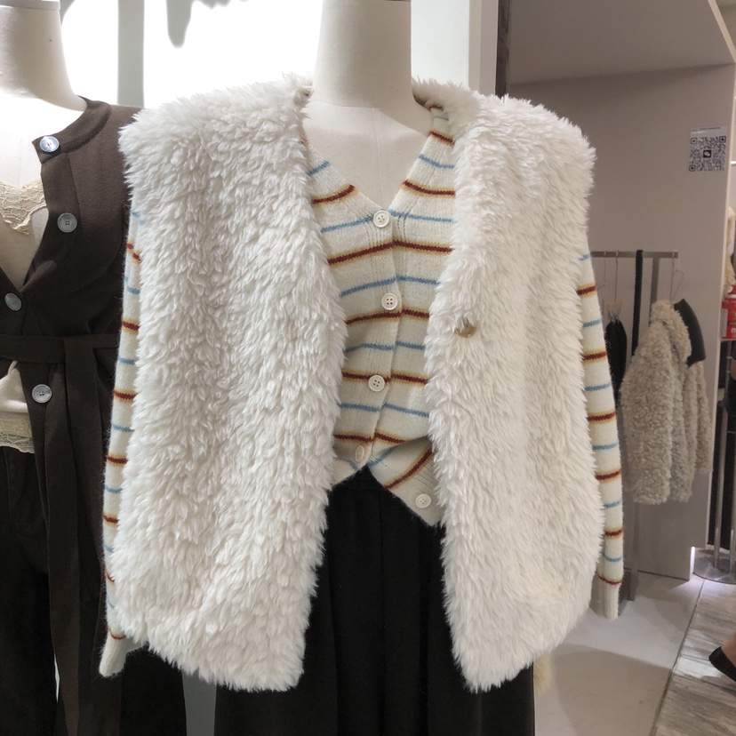 BY BOMI韓國代購女裝新品人氣真品熱賣推薦時尚馬甲蓬松BY BOMI馬甲圖色1