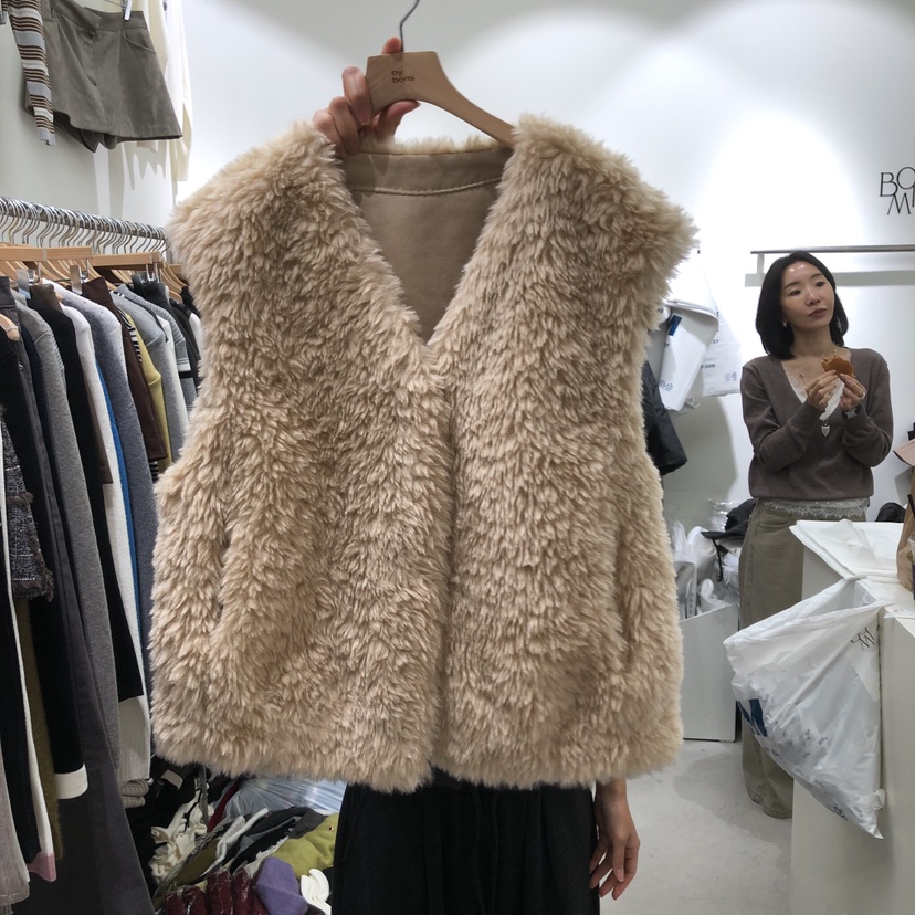 BY BOMI韓國代購女裝新品人氣真品熱賣推薦時尚馬甲蓬松BY BOMI馬甲圖色2