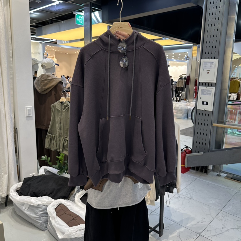 IN KIRA東大門代購女裝新品真品人氣熱賣推薦時尚休閑衛衣IN KIRA衛衣圖色2