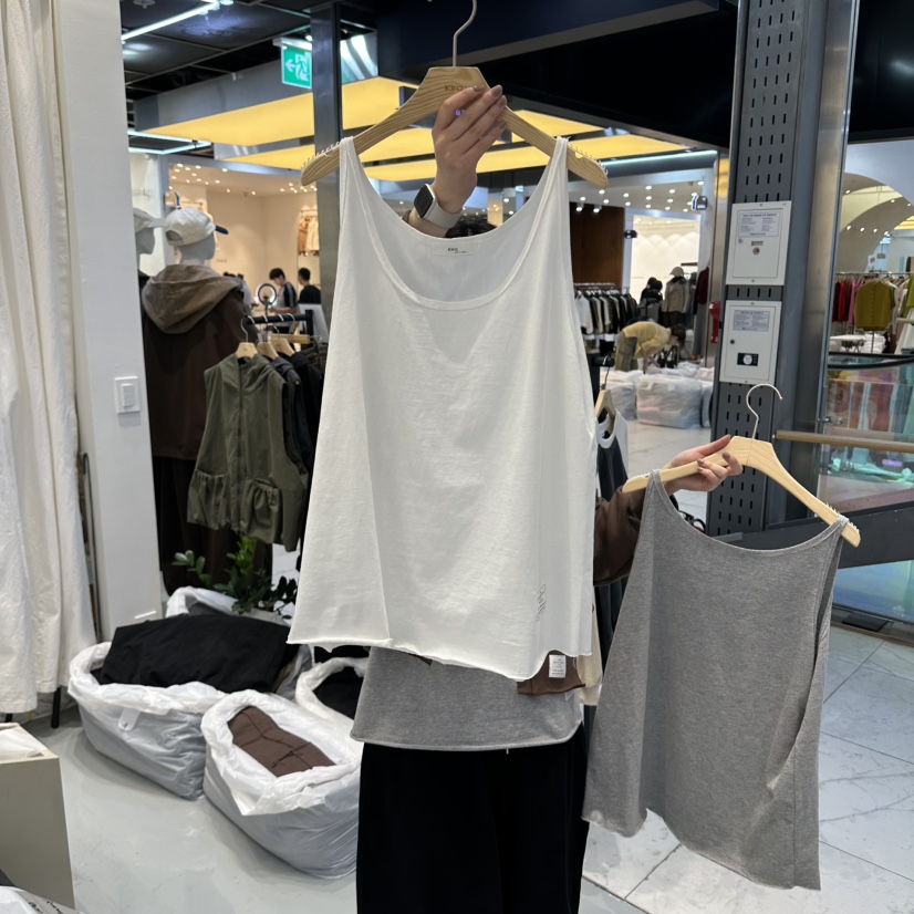 IN KIRA韓國代購26秋冬U領卷邊基礎背心吊帶IN KIRA吊帶/背心圖色2