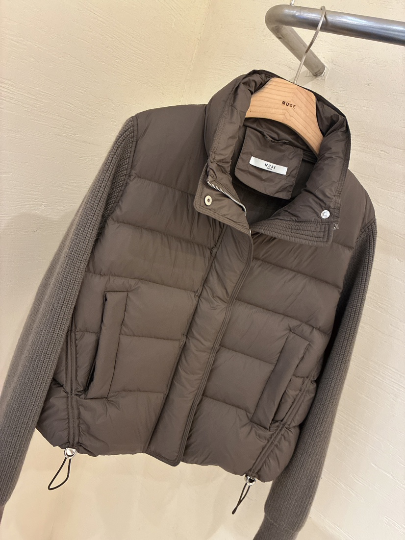 MUSE-P東大門直郵26秋冬拼接袖短款羽絨服羽絨服立領抽繩填充MUSE-P短款羽絨服