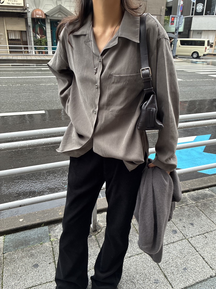 ROMANTICIZE韓國代購26秋季寬松翻領長袖襯衫蕾絲衫單排扣翻領ROMANTICIZE襯衫/蕾絲衫