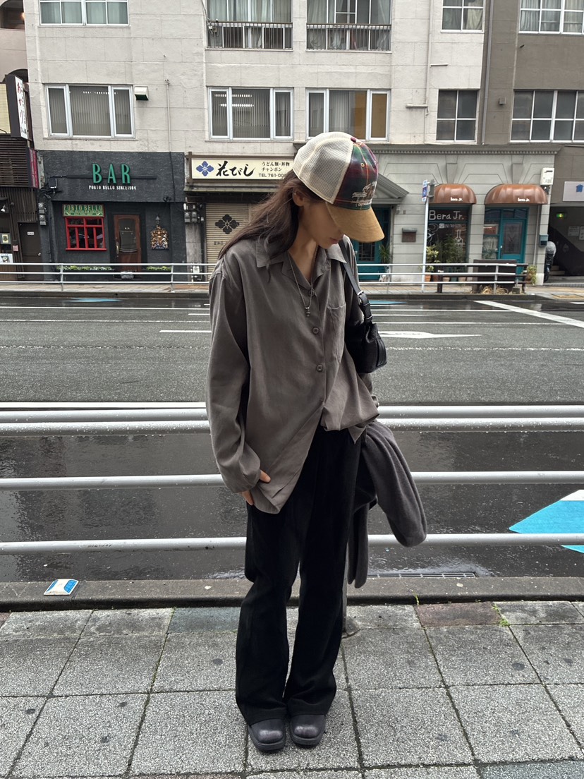 ROMANTICIZE韓國代購26秋季寬松翻領長袖襯衫蕾絲衫單排扣翻領ROMANTICIZE襯衫/蕾絲衫