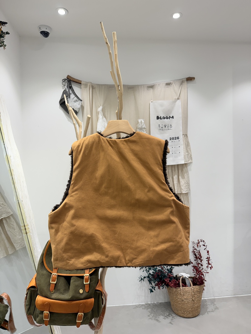 BLOOM-S東大門實拍26秋冬毛絨拼接條紋馬甲單排扣口袋毛皮毛絨BLOOM-S馬甲