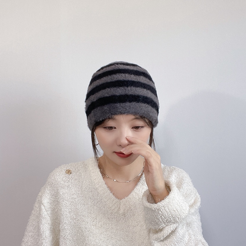 LOVELY HAT韓國代購26秋冬毛絨條紋針織帽 日常保暖帽子條紋LOVELY HAT帽子