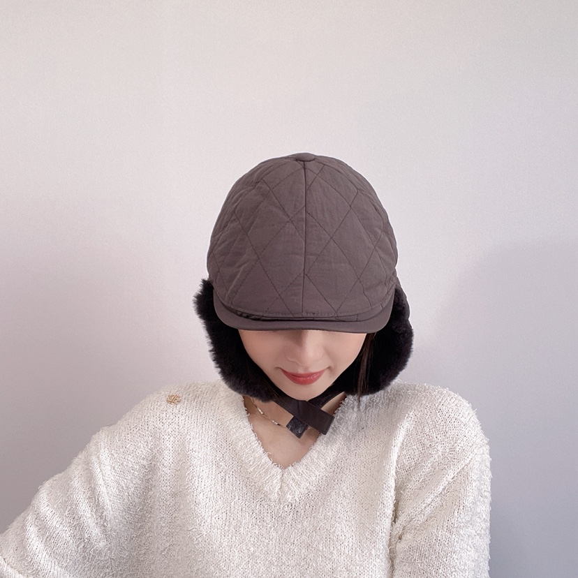 LOVELY HAT韓國代購26秋冬菱格絎縫護耳鴨嘴帽帽子加絨系帶絎LOVELY HAT帽子