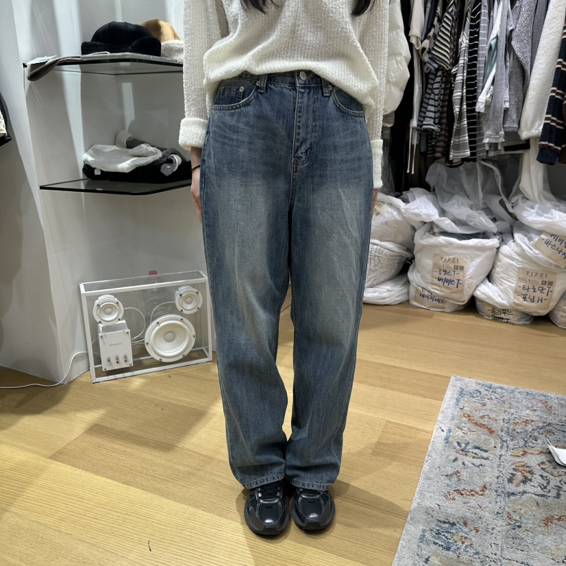 TIZZI東大門代購26秋冬直筒牛仔長褲牛仔褲直筒修身磨毛寬松TIZZI牛仔褲圖色1