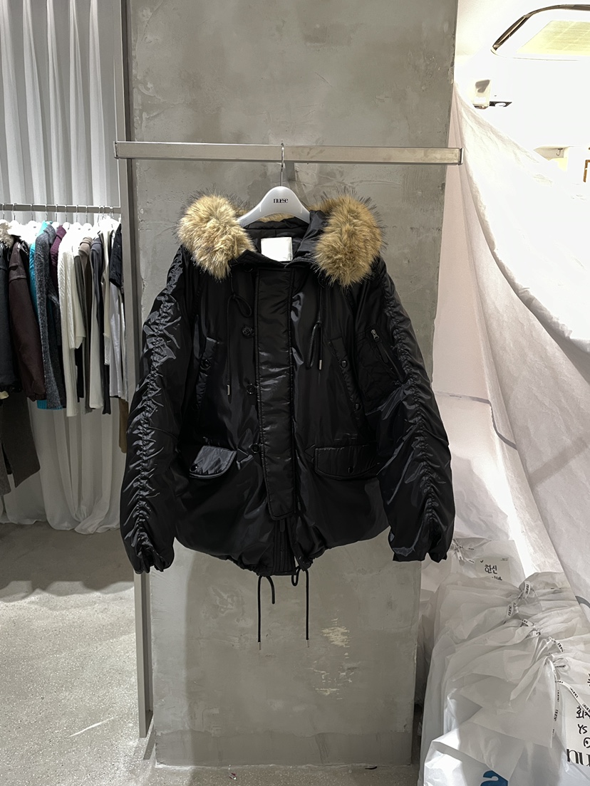 NUESE韓國代購26秋季毛領抽褶短款鴨絨服短款羽絨服口袋填充寬NUESE短款羽絨服圖色2